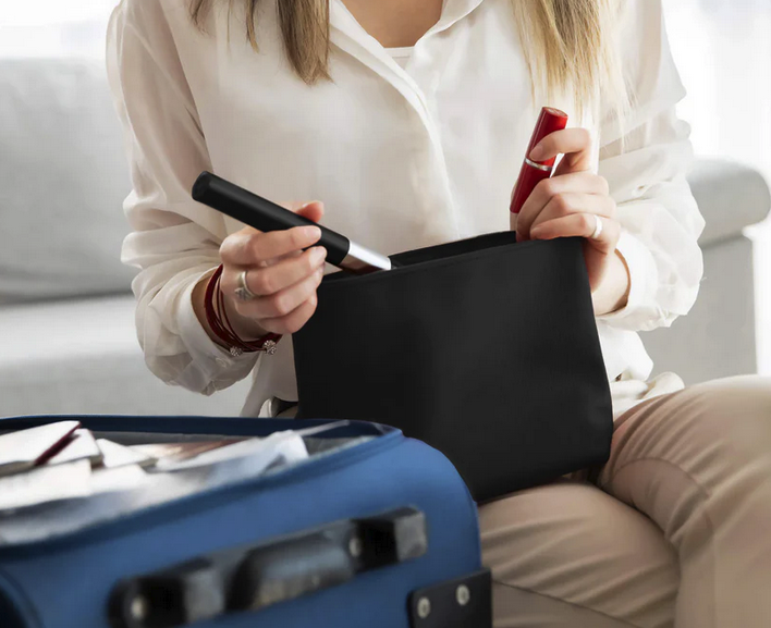 TESLA TRAVEL BLACK - jonowo-soniczna szczoteczka do mycia zębów, matowa czerń - obrazek 4