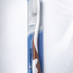 Symbioral NanoSilver – srebrna szczoteczka do zębów z włóknami PBT i nanosrebrem