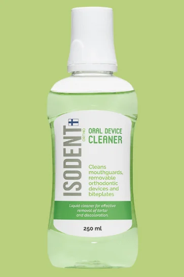 IsoDent Ortho Cleaner 250ml – płyn do czyszczenia ruchomych aparatów ortodontycznych